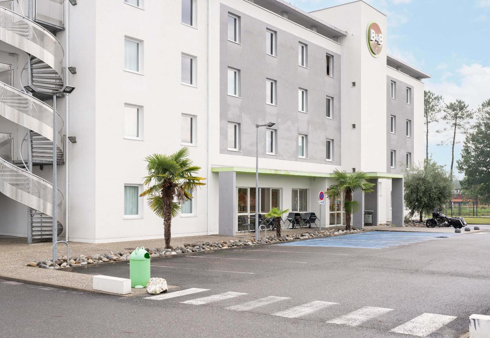 B&B Hotel Mont-De-Marsan Saint-Avit  ภายนอก รูปภาพ