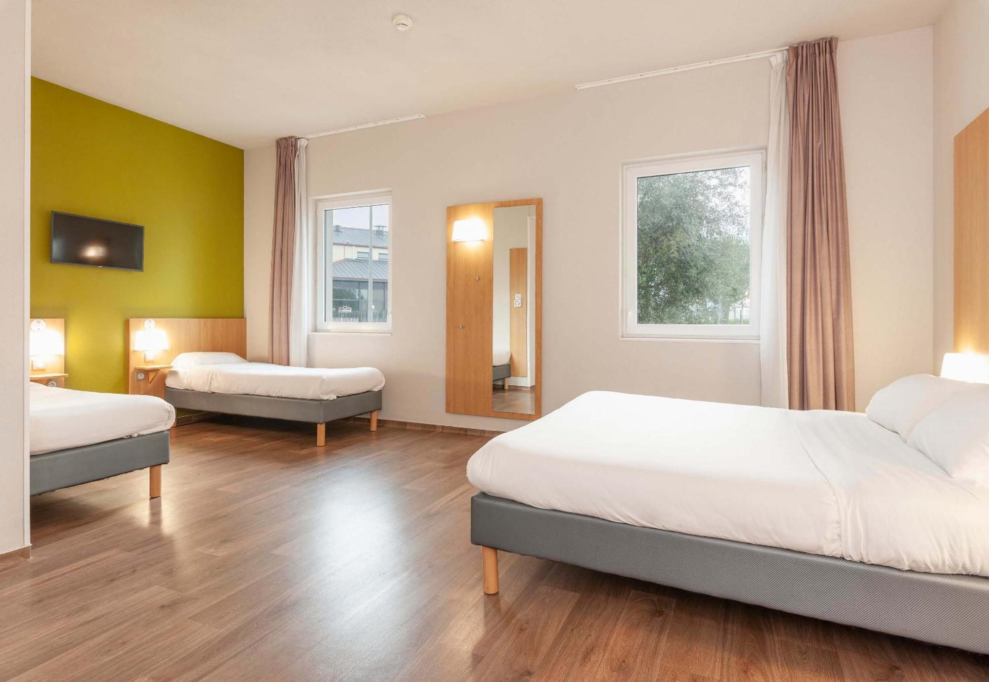B&B Hotel Mont-De-Marsan Saint-Avit  ภายนอก รูปภาพ