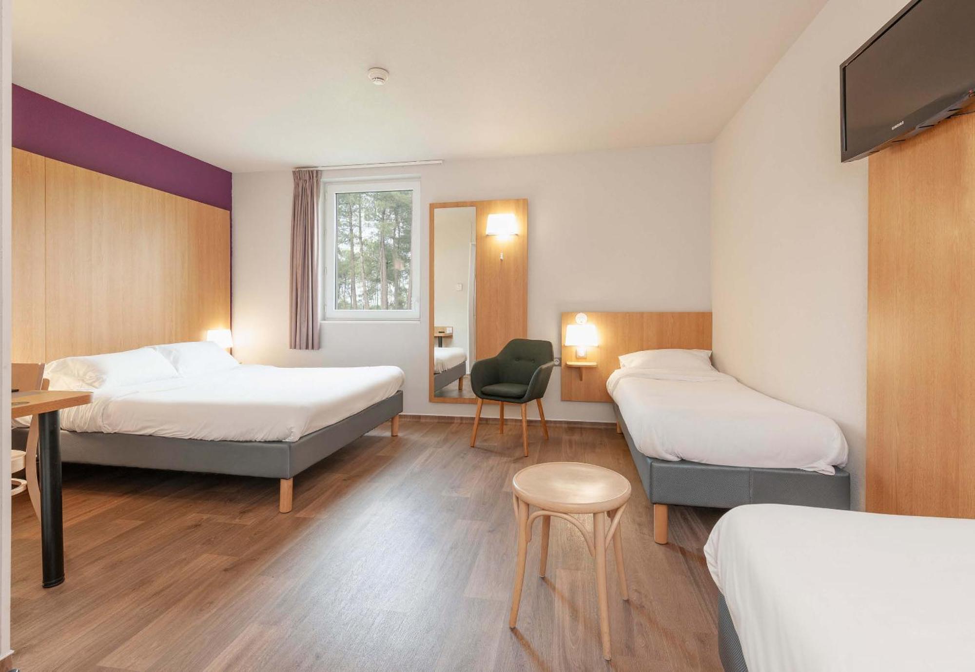 B&B Hotel Mont-De-Marsan Saint-Avit  ภายนอก รูปภาพ